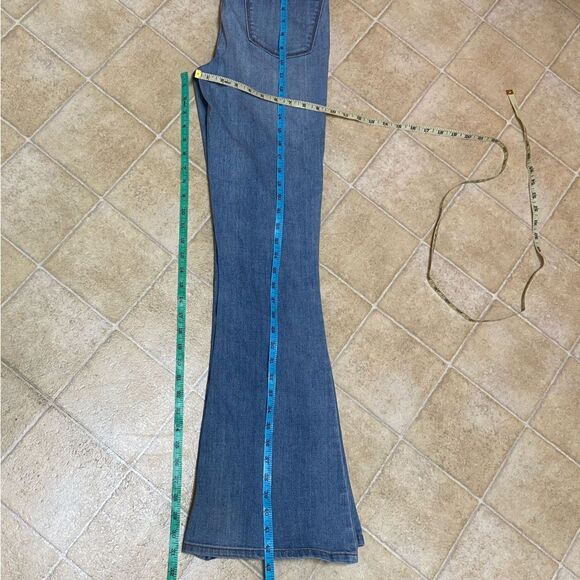 Mudd Flare Women's Light Blue Jeans Stretch Size 7 Junior - Picture 13 of 14